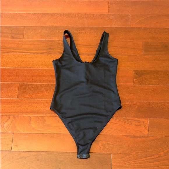 Lace-front Bodysuit Tank - Picture 6 of 7